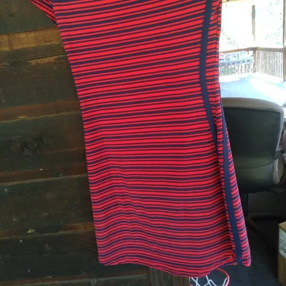 Girls size small teen dress red and blue - Picture 4 of 4